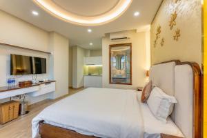 golden tree hotel and apartment by zuzu