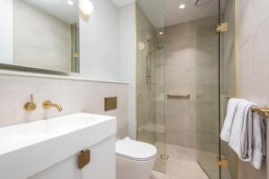 sky one apartments by cllix