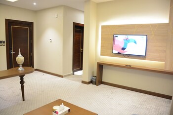 al ewan hotel apartments