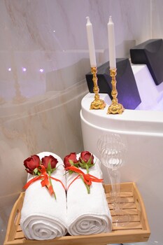 al ewan hotel apartments