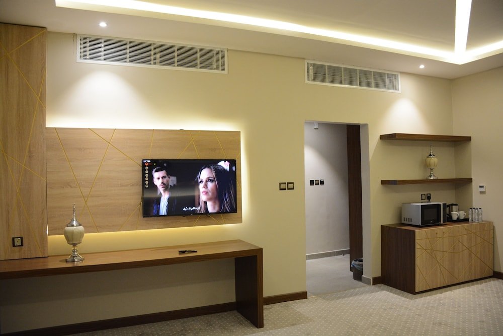 al ewan hotel apartments
