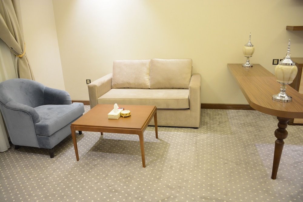 al ewan hotel apartments