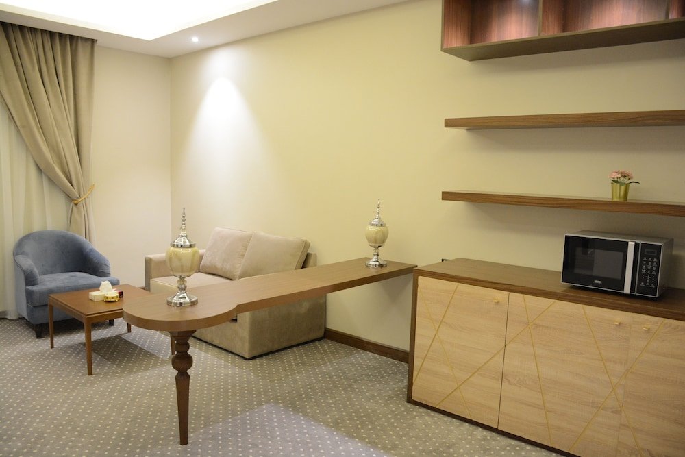 al ewan hotel apartments