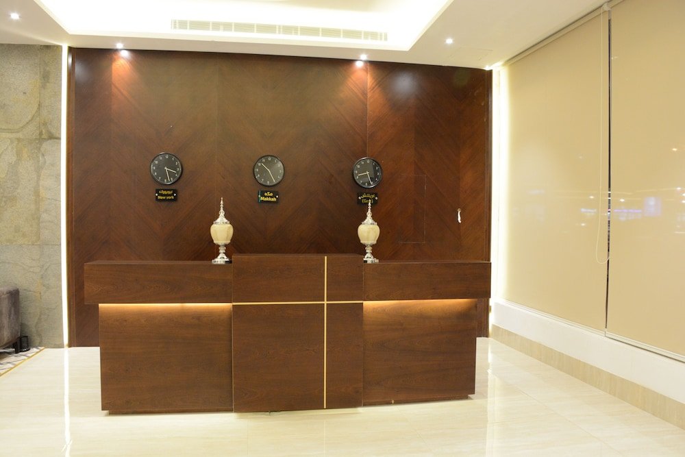 al ewan hotel apartments