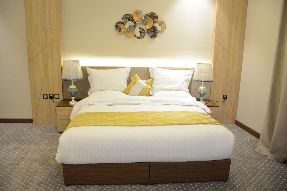 al ewan hotel apartments