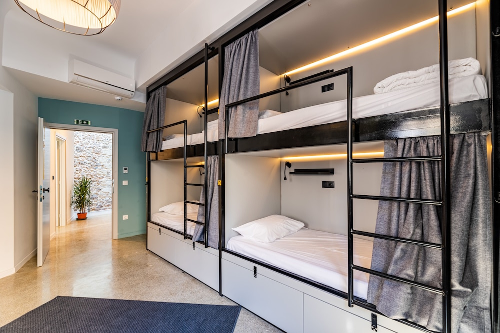 athens hub hostel