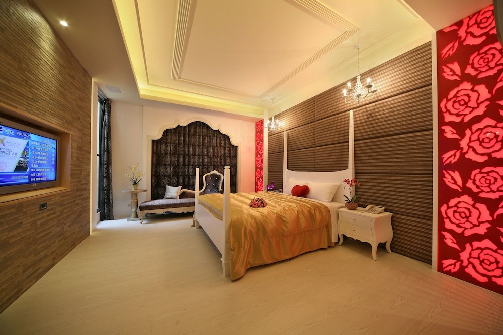 moon inn boutique motel