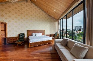 moon west lake hotel and residence