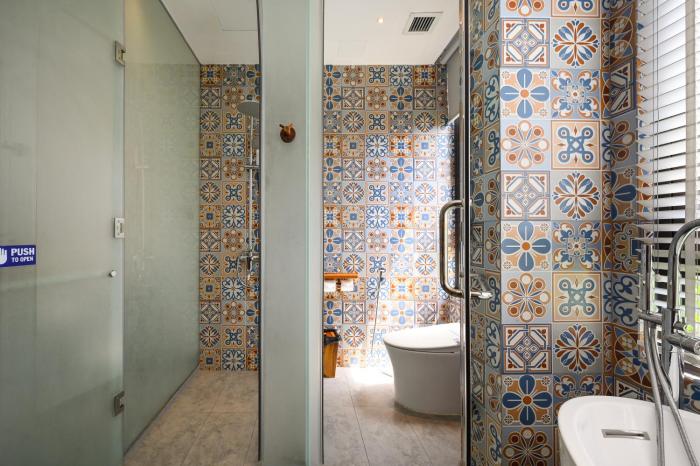 sky gem central hotel