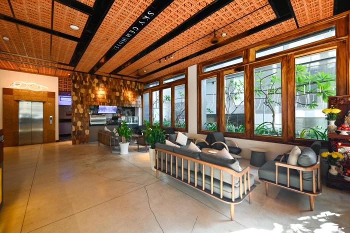 sky gem central hotel