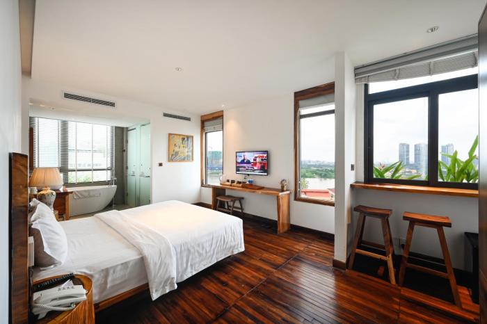 sky gem central hotel