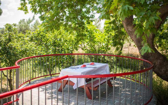 helen troya hotel geyikli