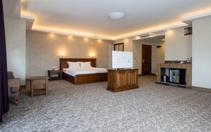 helen troya hotel geyikli