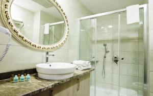 helen troya hotel geyikli