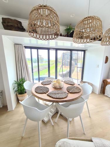 buff and fellow eco cabins