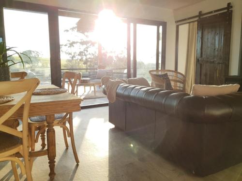 buff and fellow eco cabins