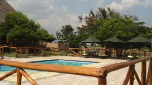 ihamba lakeside safari lodge