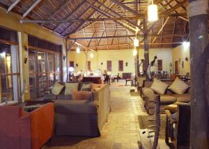 ihamba lakeside safari lodge