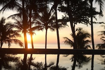 vida loca resort and sunset beach