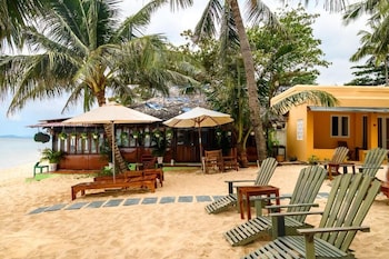 vida loca resort and sunset beach