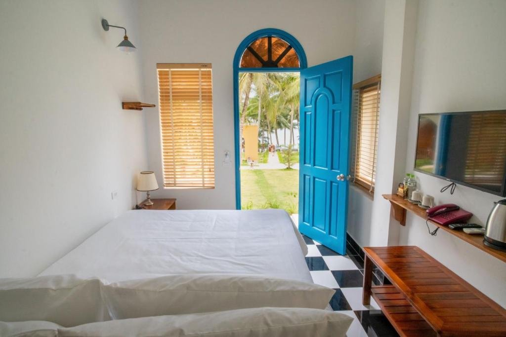 vida loca resort and sunset beach