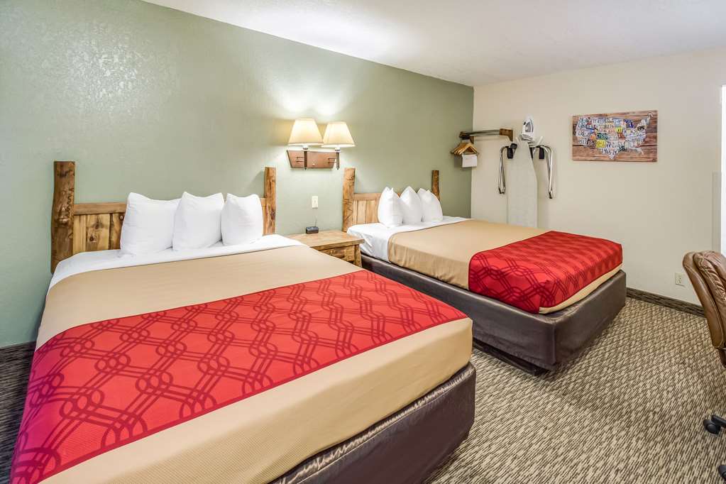 econo lodge custer