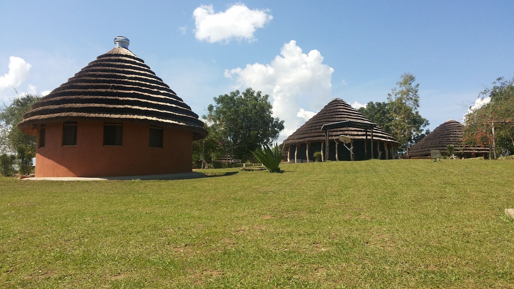 heritage safari lodge