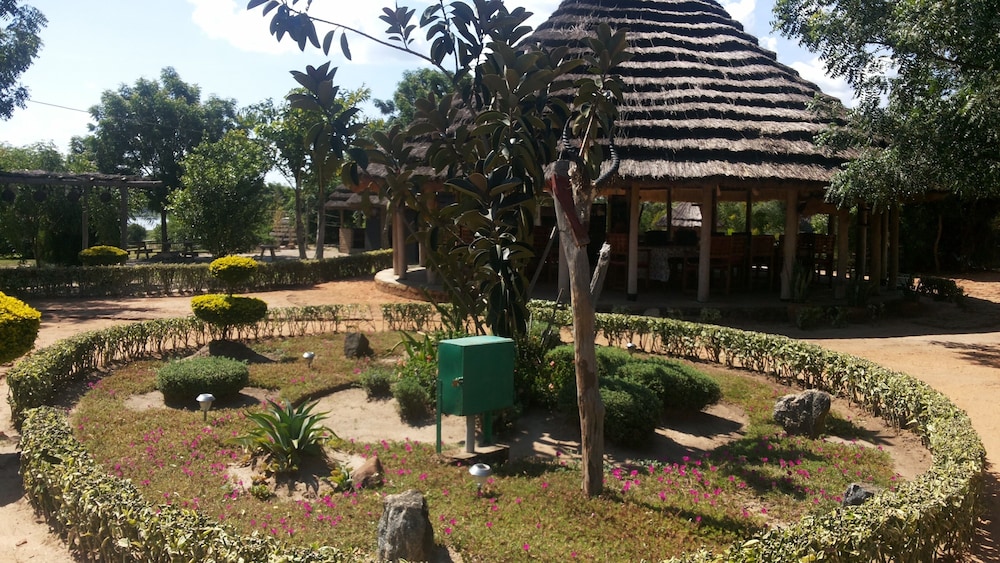 heritage safari lodge