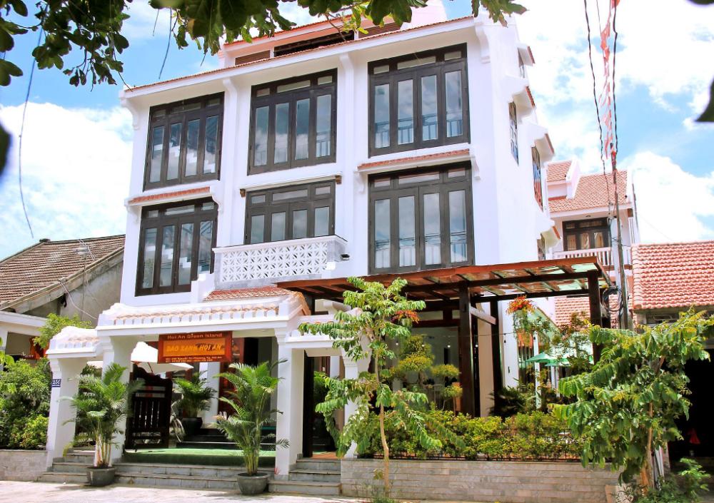 green island hoian villa