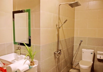 green island hoian villa