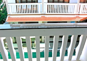 green island hoian villa