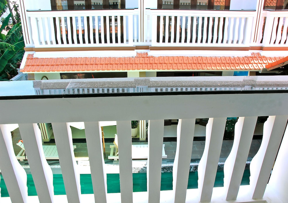 green island hoian villa