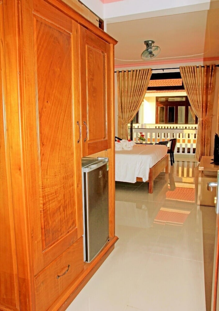 green island hoian villa
