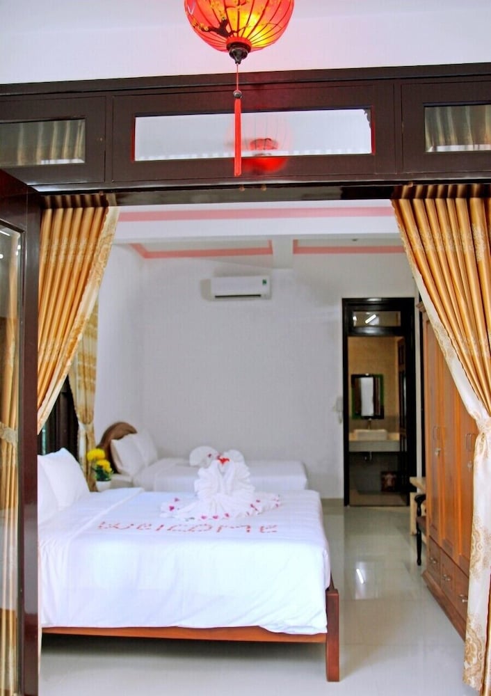 green island hoian villa