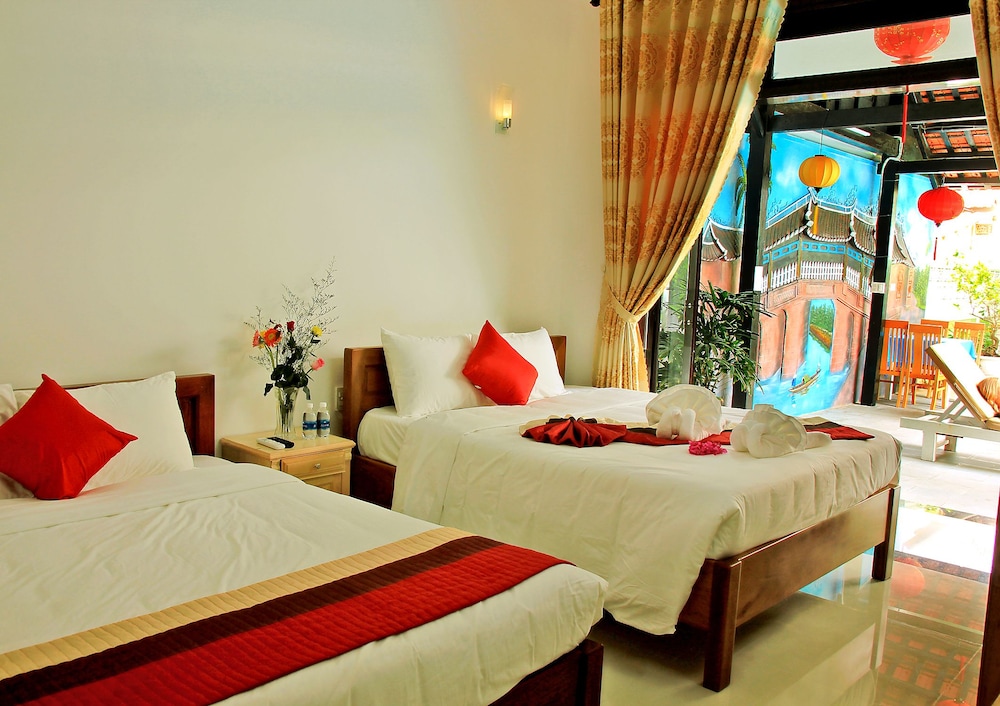 green island hoian villa