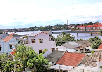 green island hoian villa