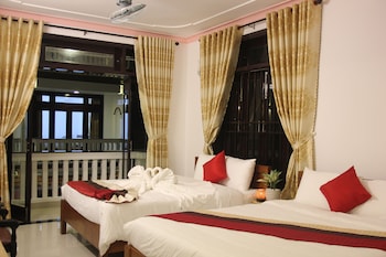 green island hoian villa