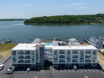 beachwalk at sea bright