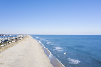beachwalk at sea bright