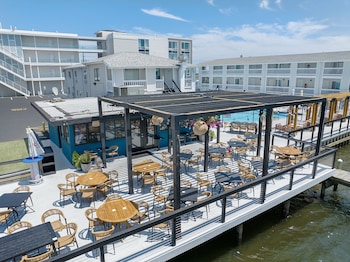 beachwalk at sea bright