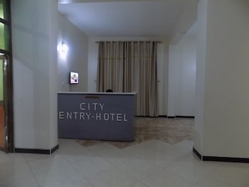 city entry hotel