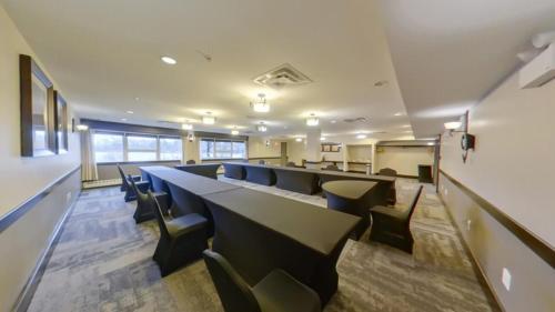 best western plus chocolate lake hotel