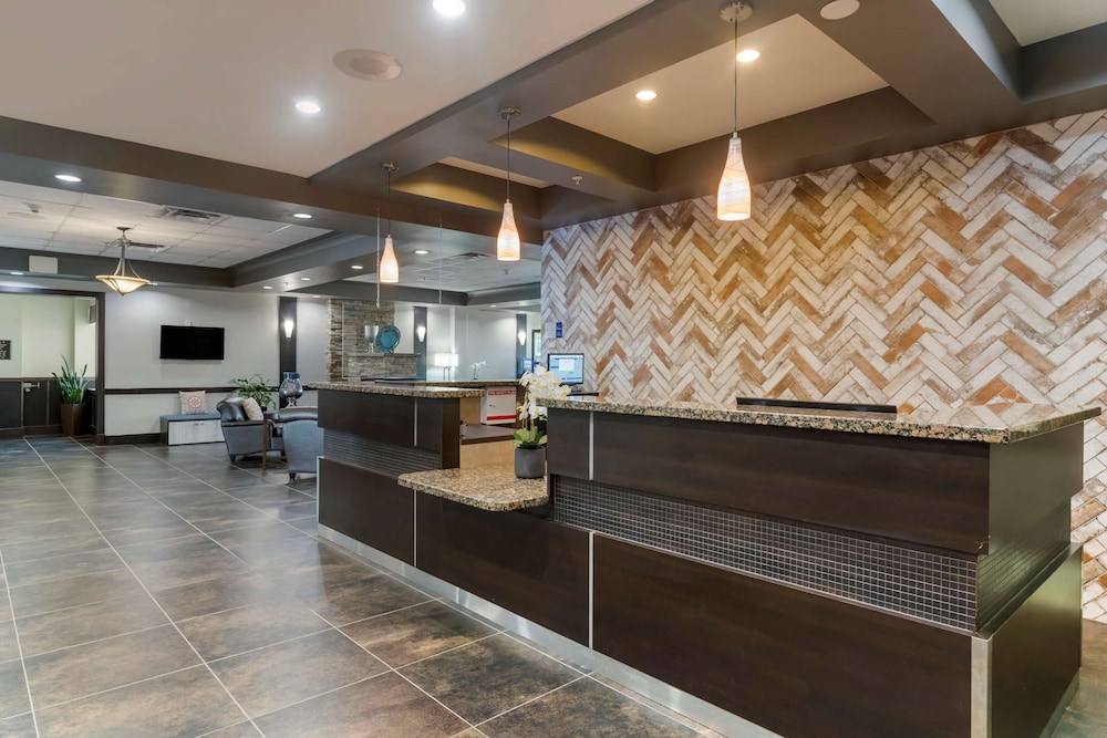 best western plus chocolate lake hotel