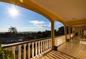 Karibu Bb Suites,Ngamba Island>>Entebbe,3 star