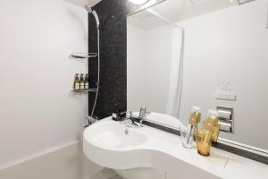 ms hotel sanjo omiya