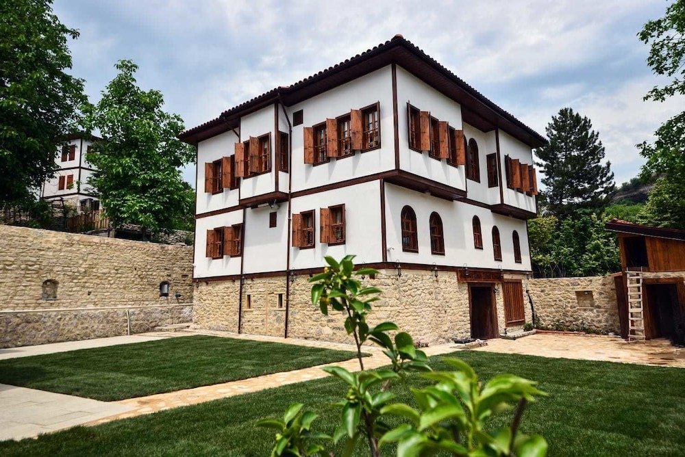 mehmet emin efendi konagi