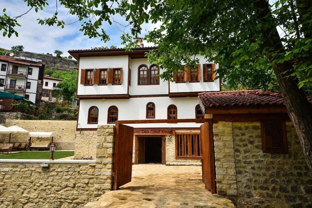 mehmet emin efendi konagi