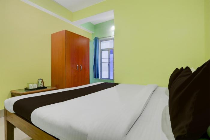 super collection o chhapra railway junction formerly hotel city palace