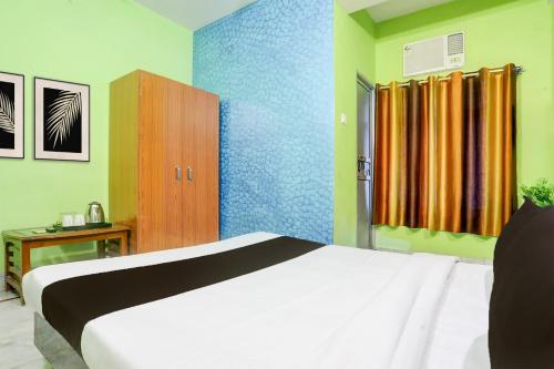 super collection o chhapra railway junction formerly hotel city palace