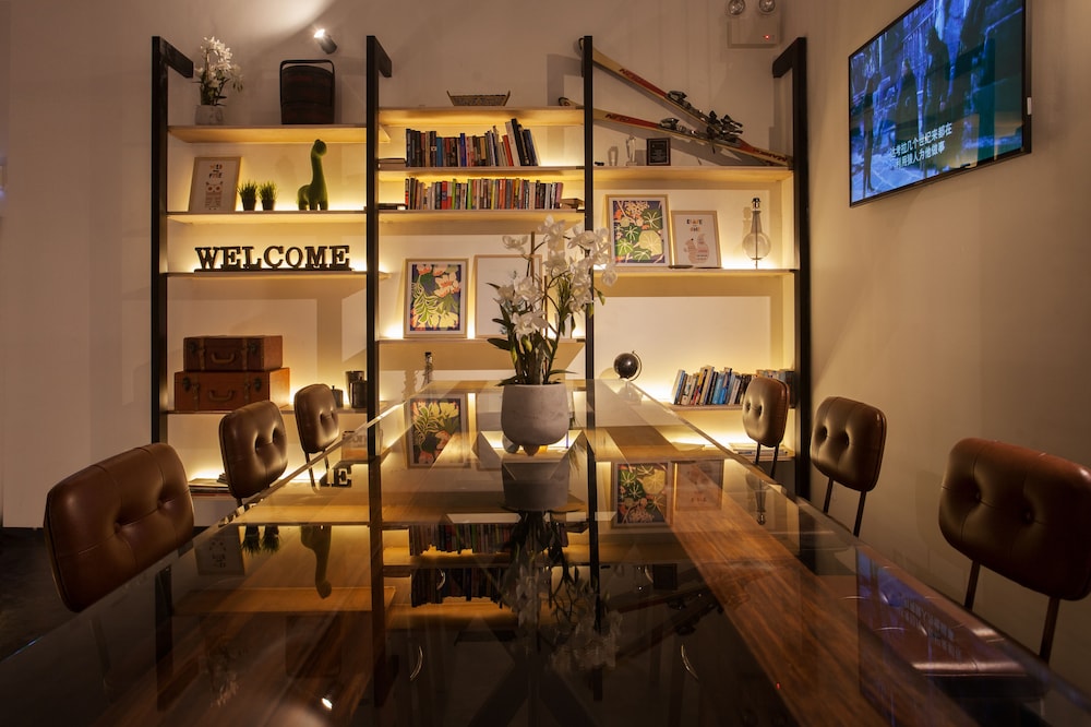 hako hotel mount austin